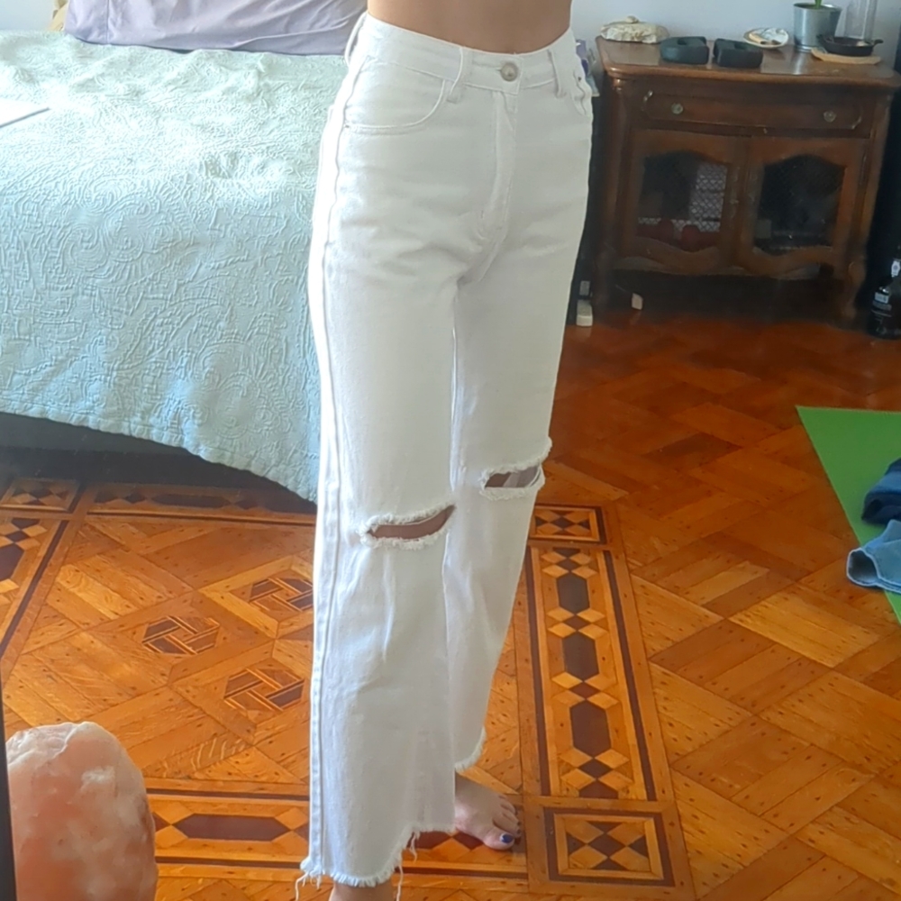 High waisted white jeans